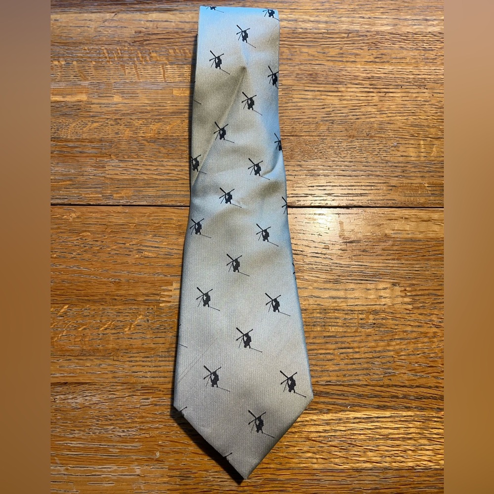 100% silk men’s skier tie